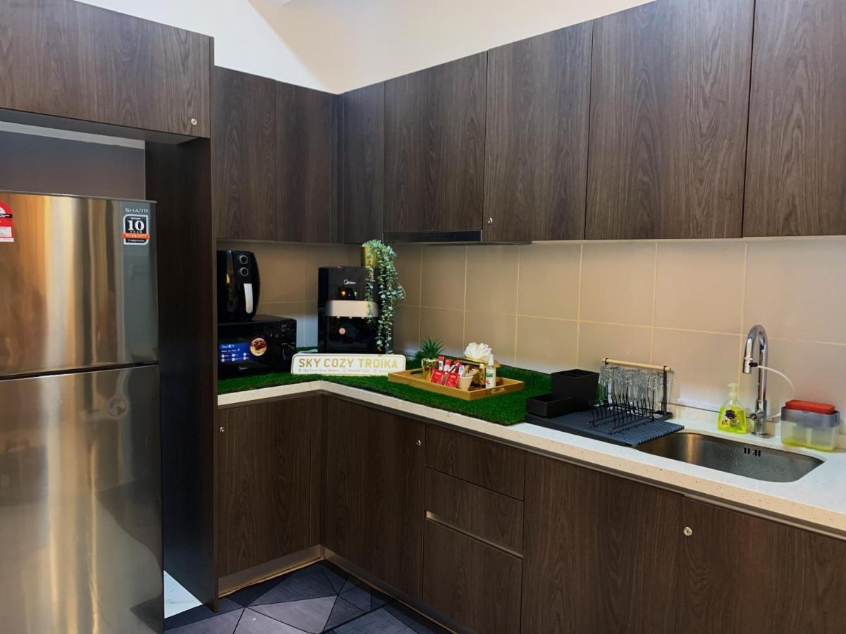 Sky Cozy Troika Residence, 1 Bedroom 4-6 Pax, 2 Bedrooms 6-8 Pax, Pool Vew, Sky & City View, Free Parking, Pool, Unlimited Wifi & Netflix Kota Bharu Exterior photo