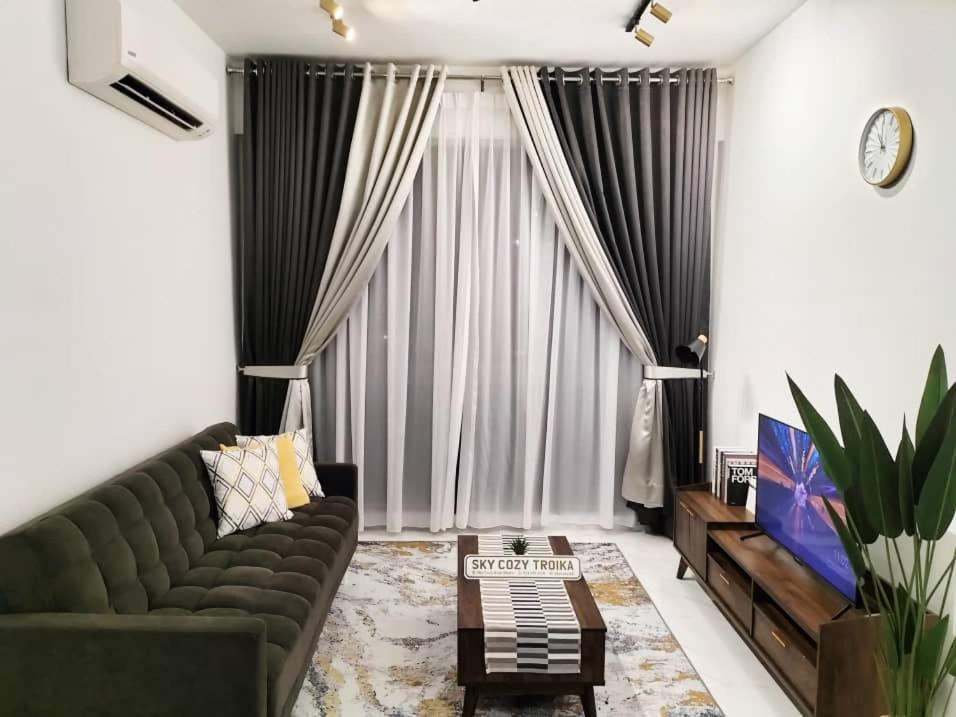 Sky Cozy Troika Residence, 1 Bedroom 4-6 Pax, 2 Bedrooms 6-8 Pax, Pool Vew, Sky & City View, Free Parking, Pool, Unlimited Wifi & Netflix Kota Bharu Exterior photo
